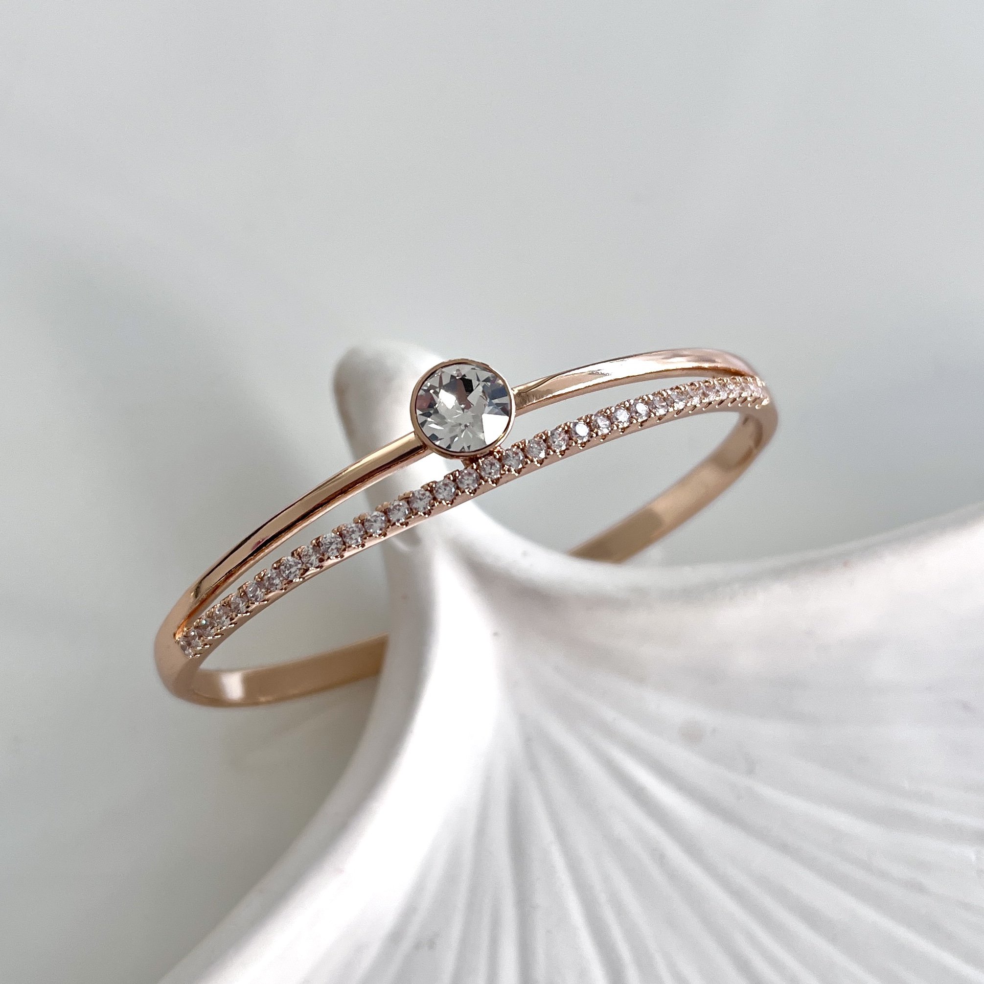 Xuping Taşlı Vip Kelepçe