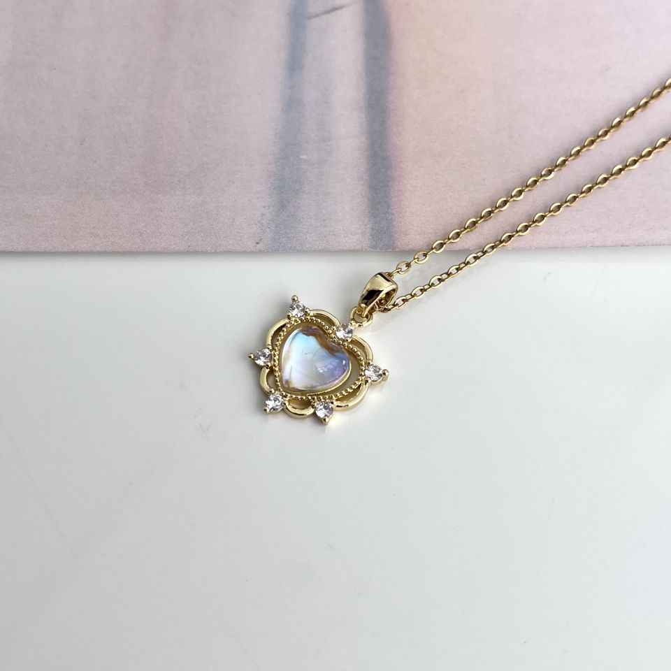 Çelik Taşlı Kalp Kolye