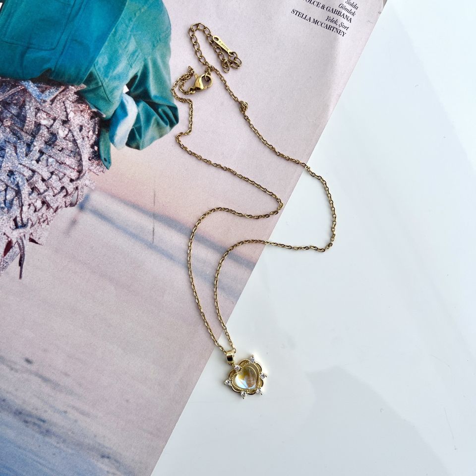 Çelik Taşlı Kalp Kolye