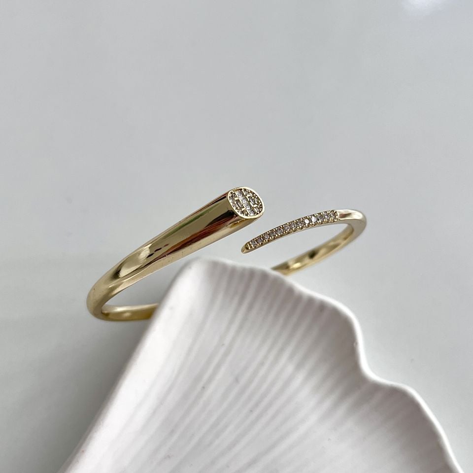 Xuping Taşlı Kelepçe (Gold)