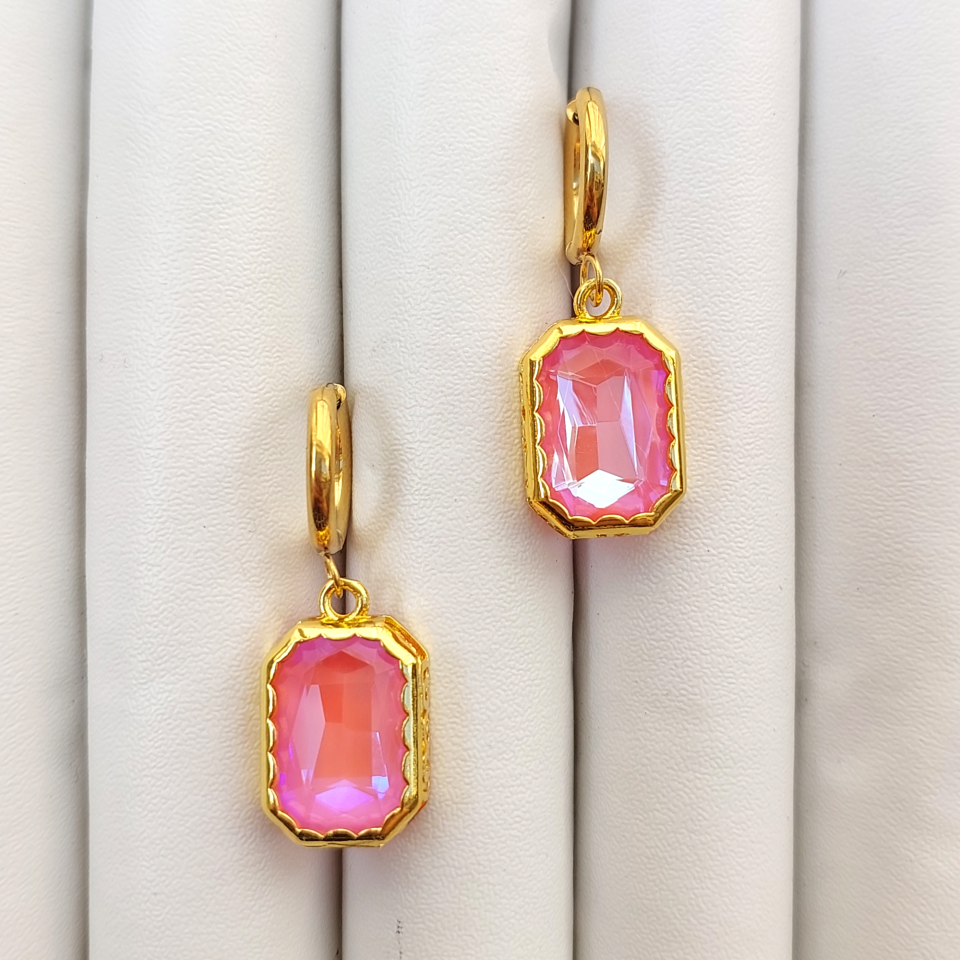 Çelik Kristal Pembe Küpe