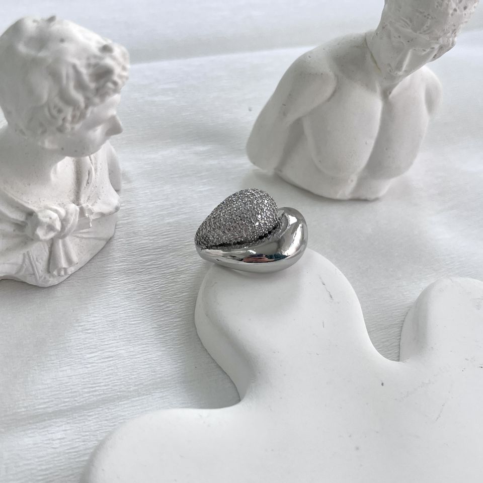 Özel Seri Taşlı Yüzük