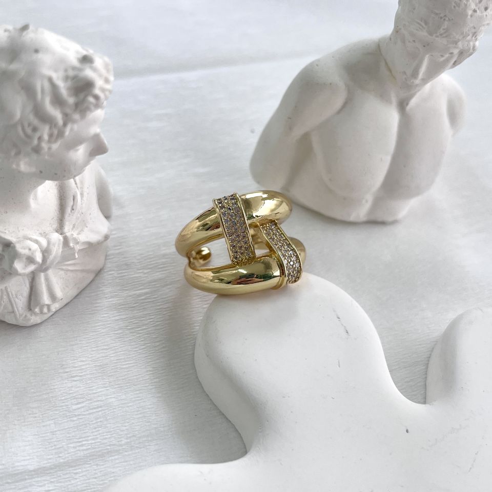 Özel Seri Taşlı Yüzük