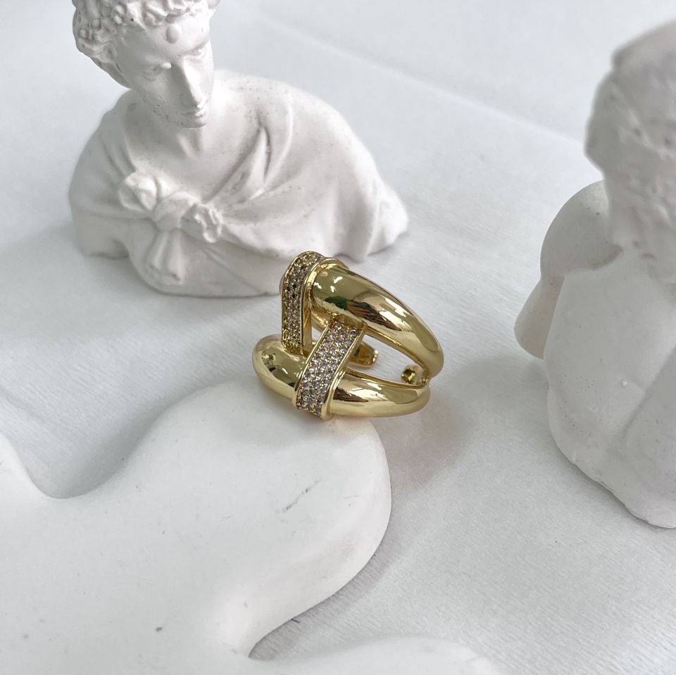 Özel Seri Taşlı Yüzük