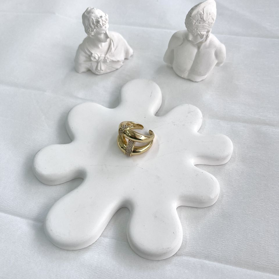 Özel Seri Taşlı Yüzük