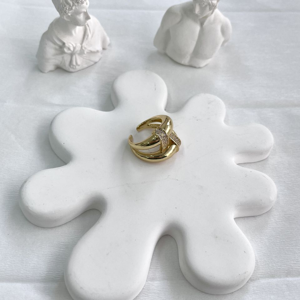 Özel Seri Taşlı Yüzük