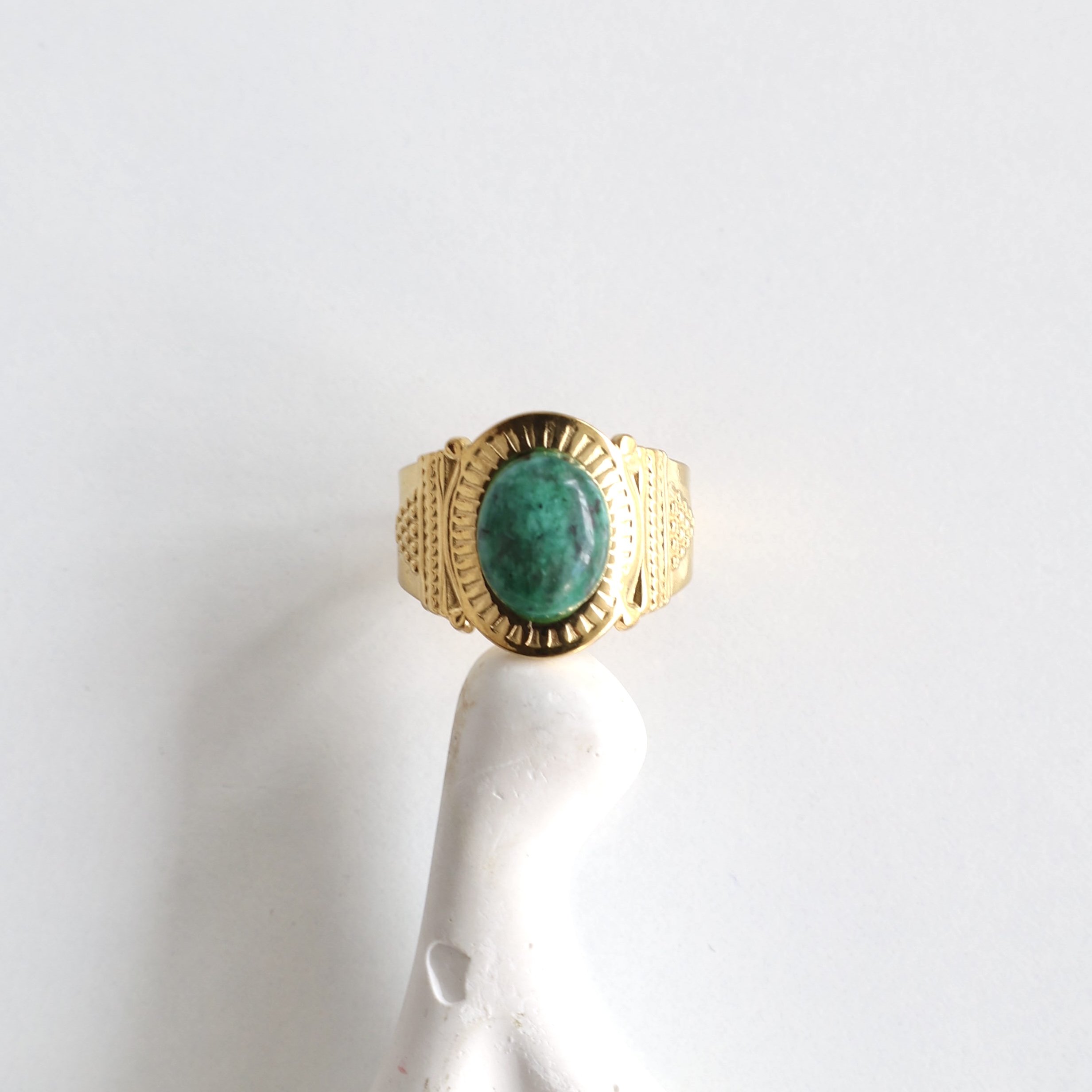 Çelik Taşlı Vintage Yüzük