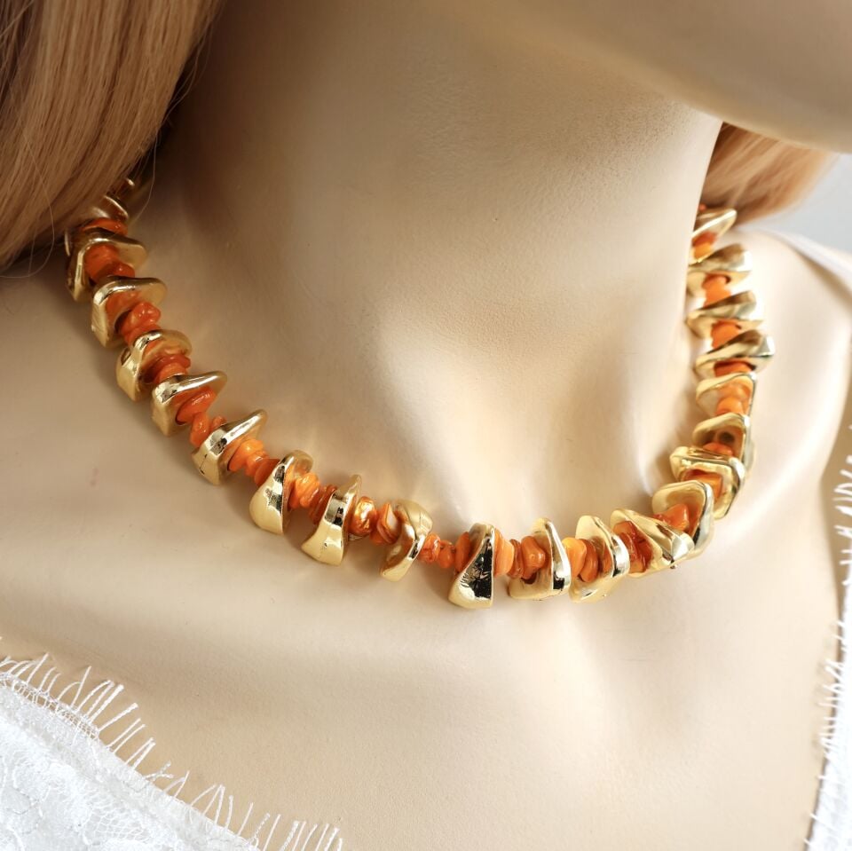 Turuncu Taşlı Zara Model Kolye