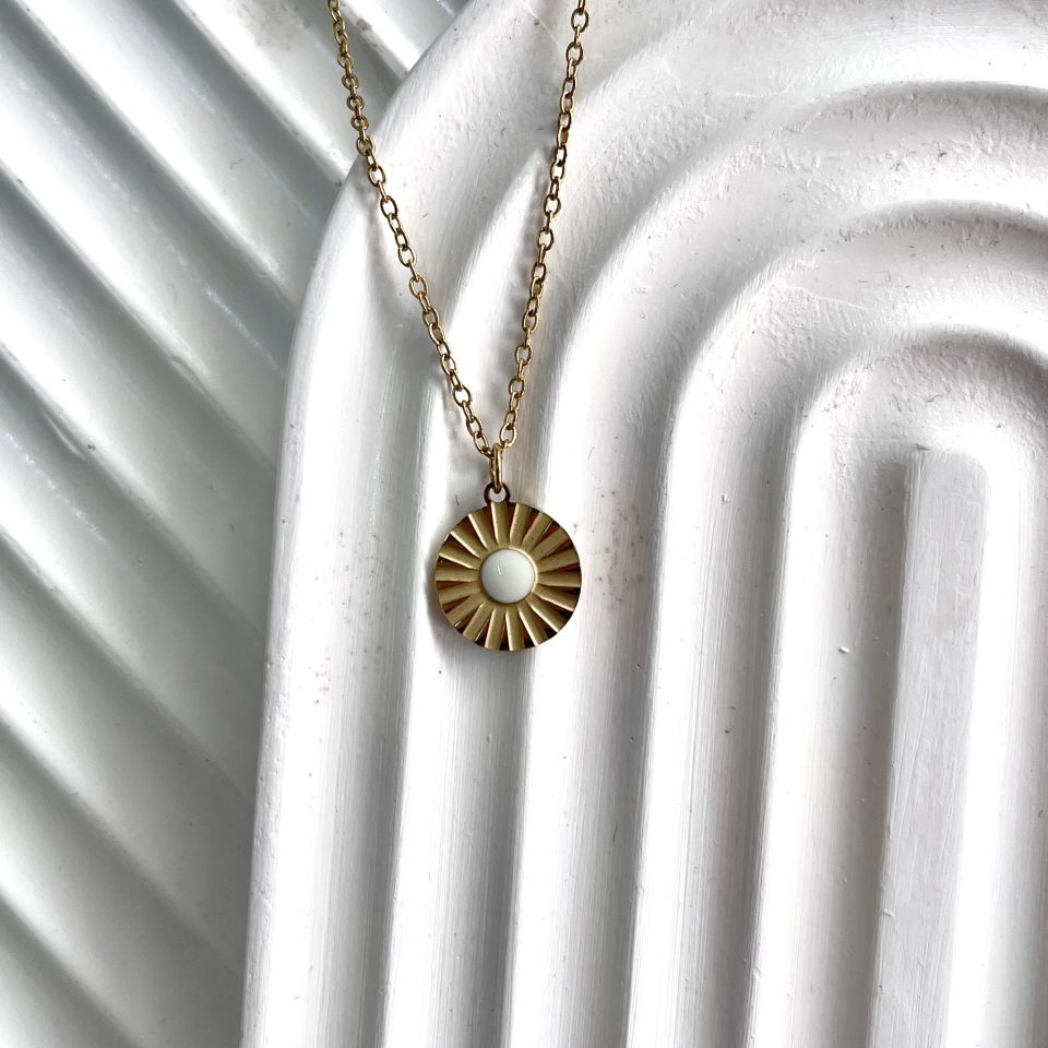 Çelik Beyaz Taşlı Kolye