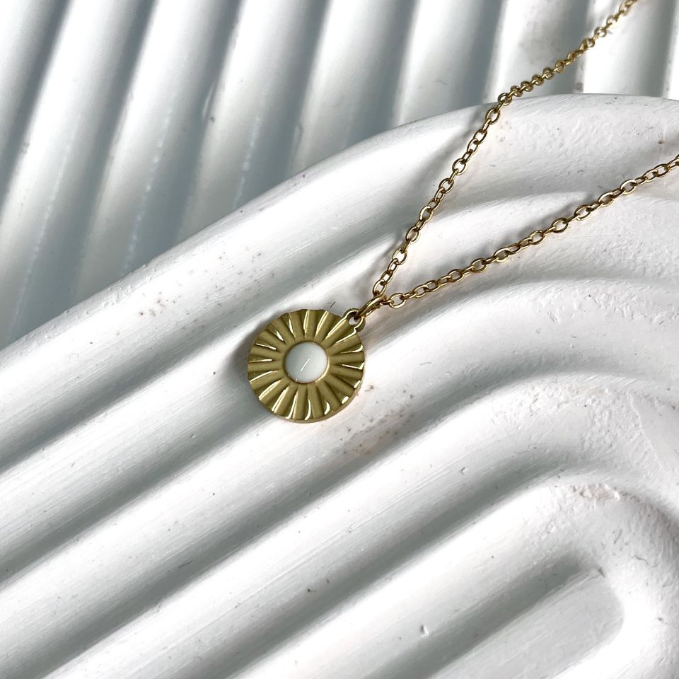 Çelik Beyaz Taşlı Kolye