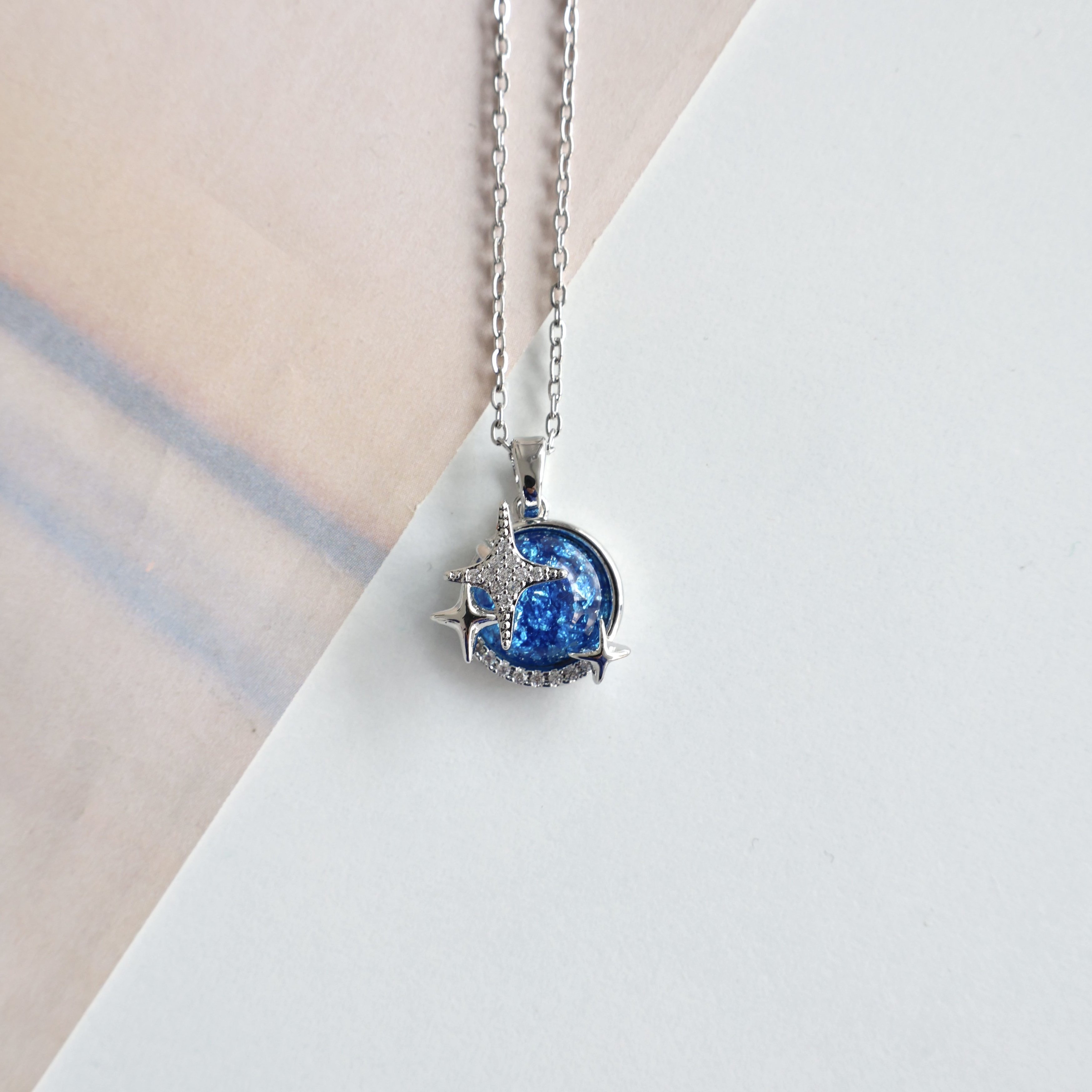 Çelik Yıldızlı Kolye