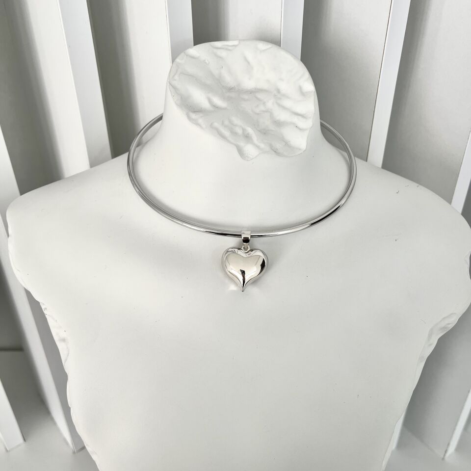Özel Seri Kalpli Choker Kolye