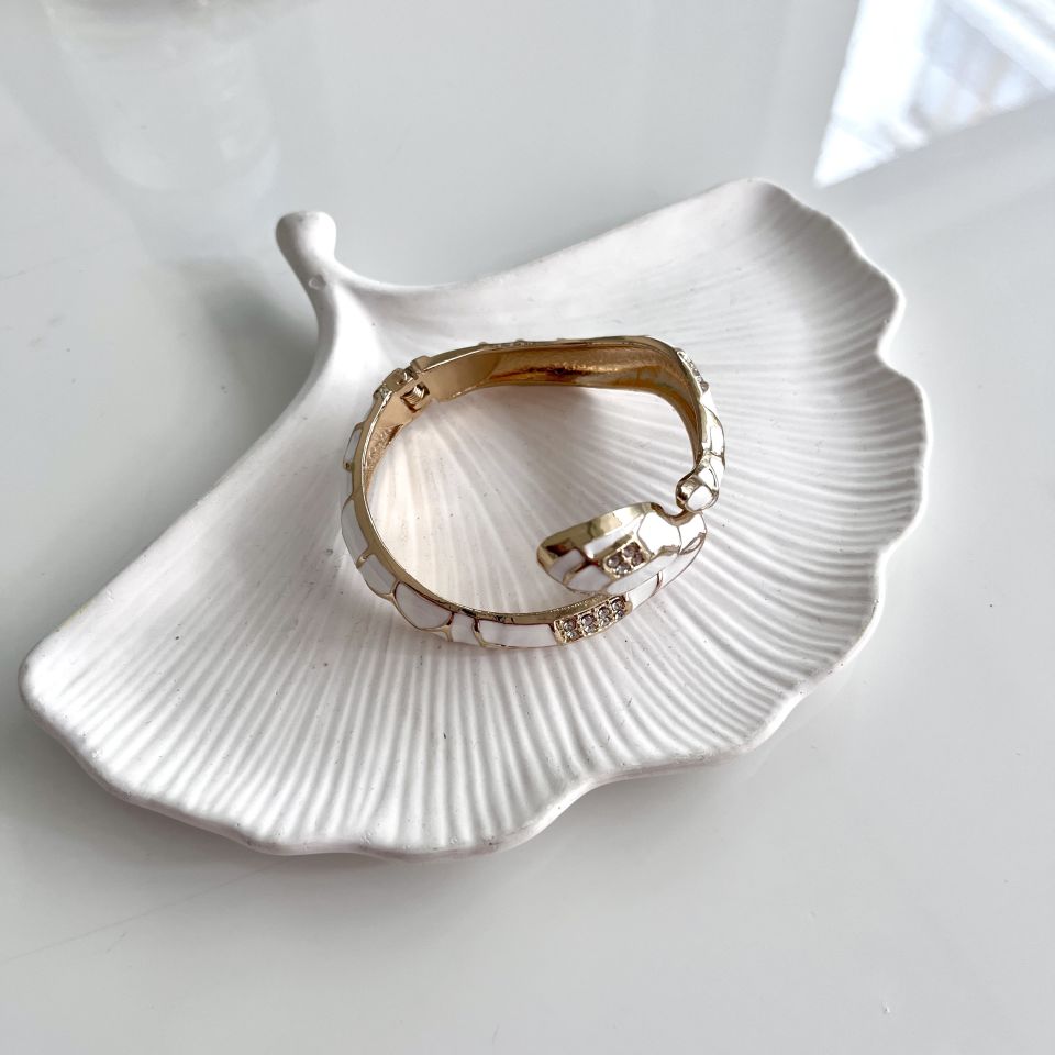 Mine Kaplama Yılan Kelepçe