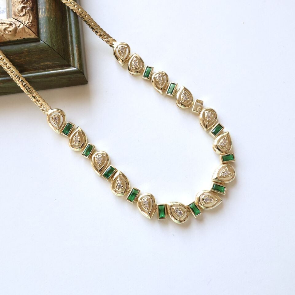 Damla Model Taşlı Kolye