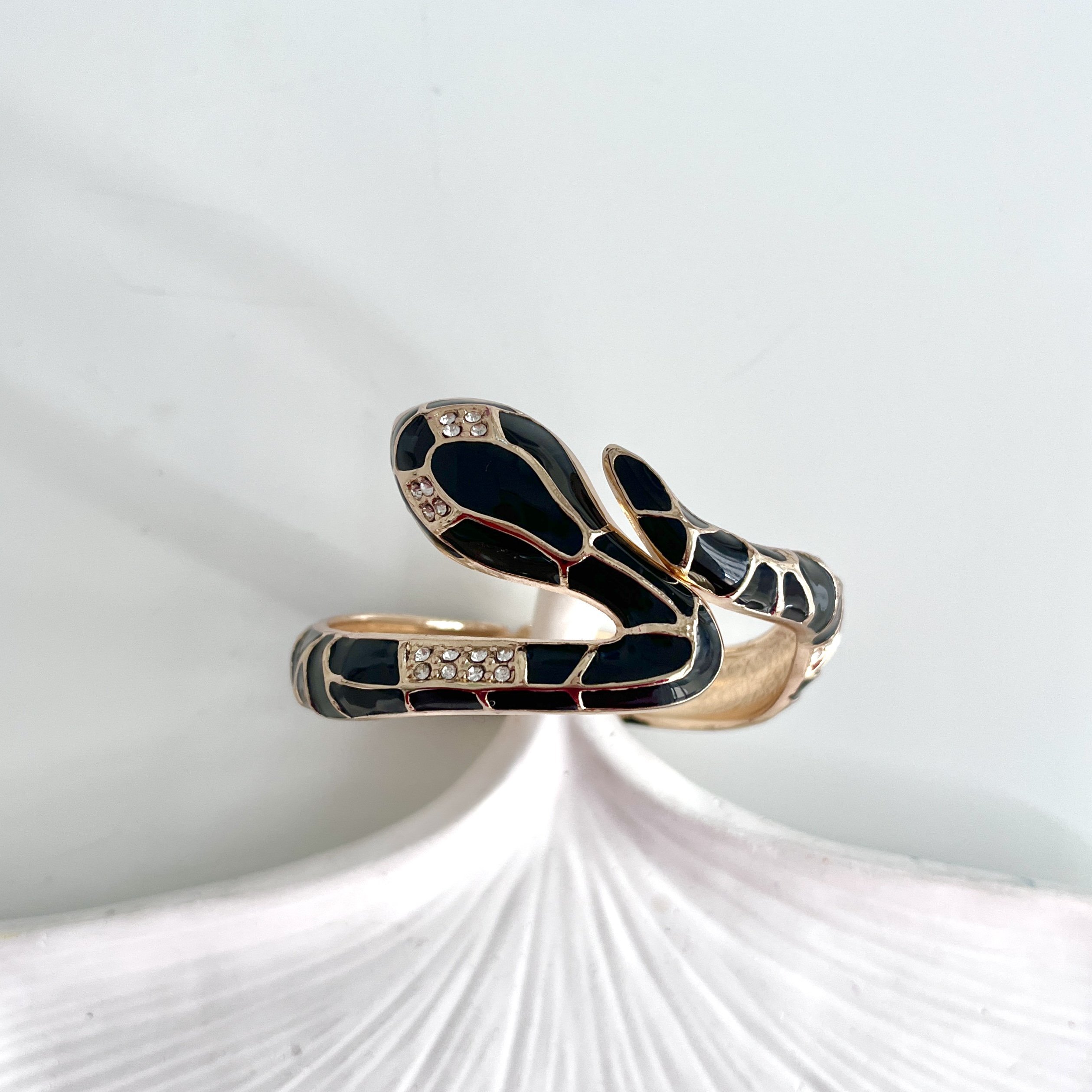 Mine Kaplama Yılan Kelepçe