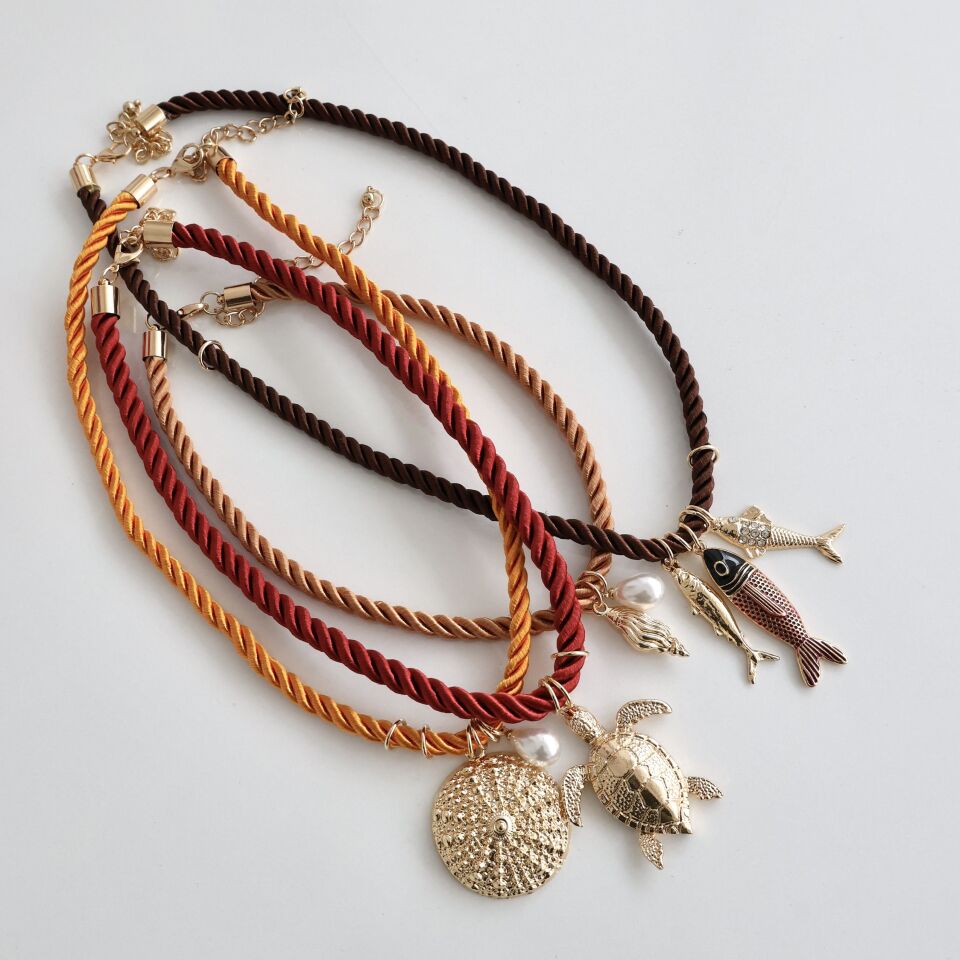 Zara Halat Çoklu Deniz Temalı Kolye