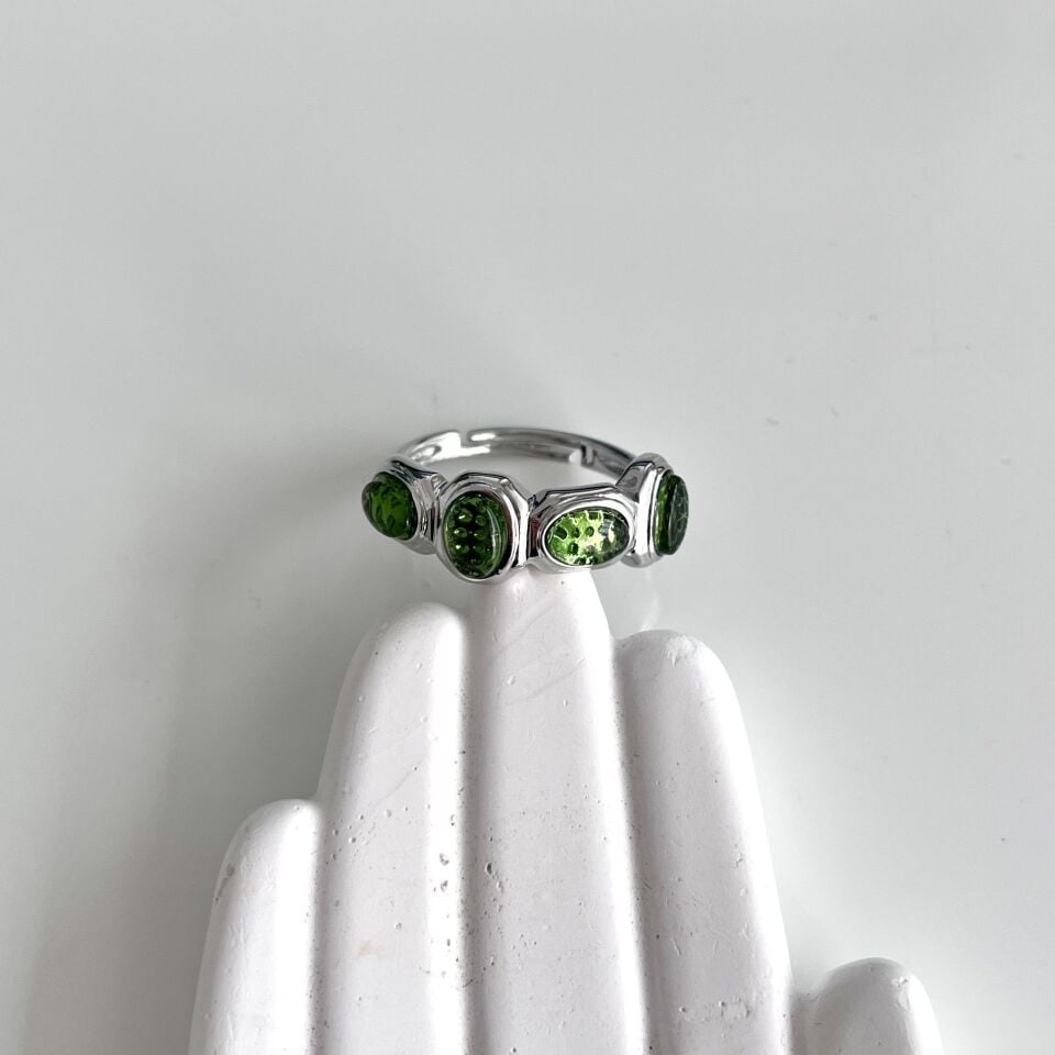 Özel Seri Yeşil Yüzük