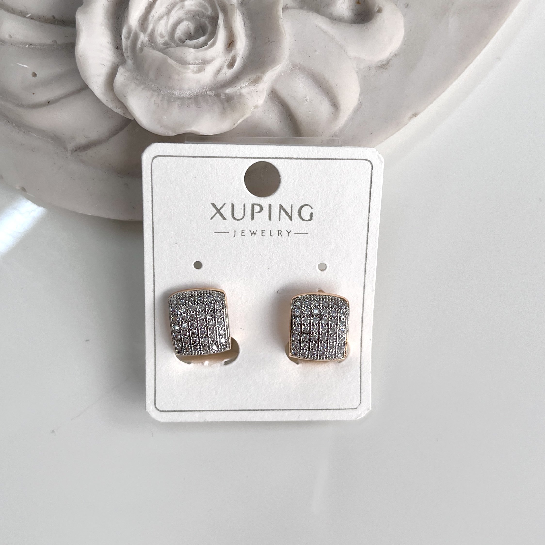 Xuping Zirkon Taşlı Kare Küpe