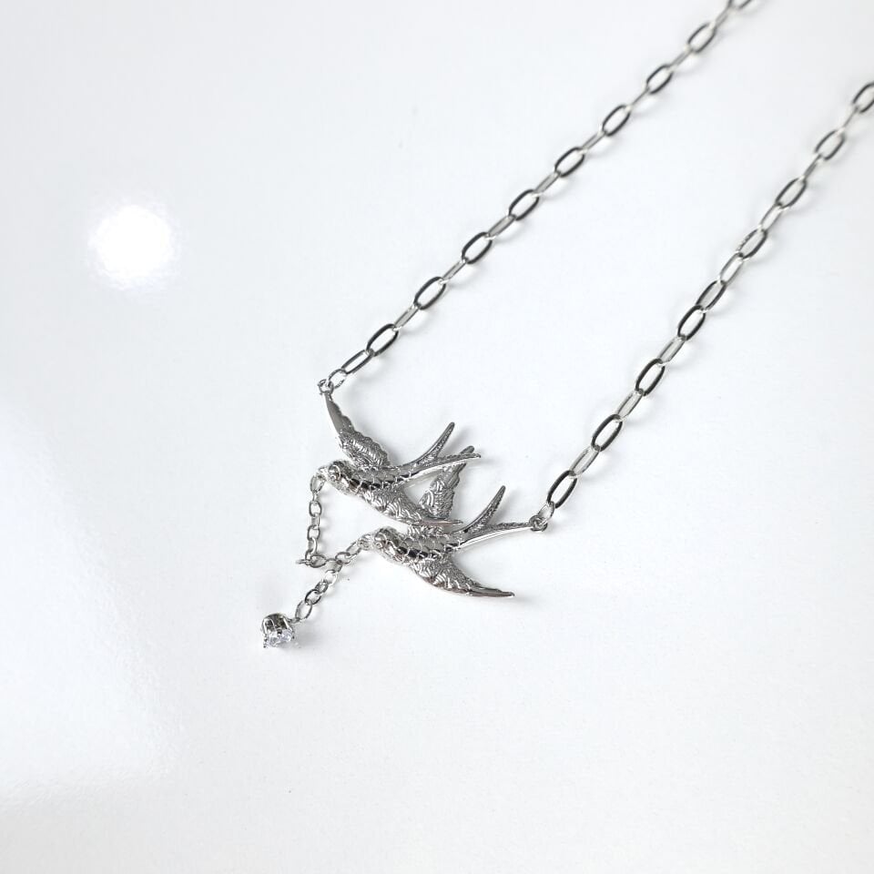 Taş Detay Kuş Kolye