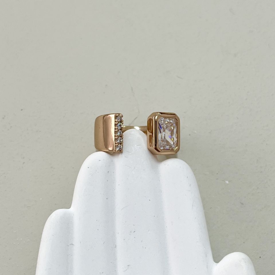 Xuping Taşlı Yüzük