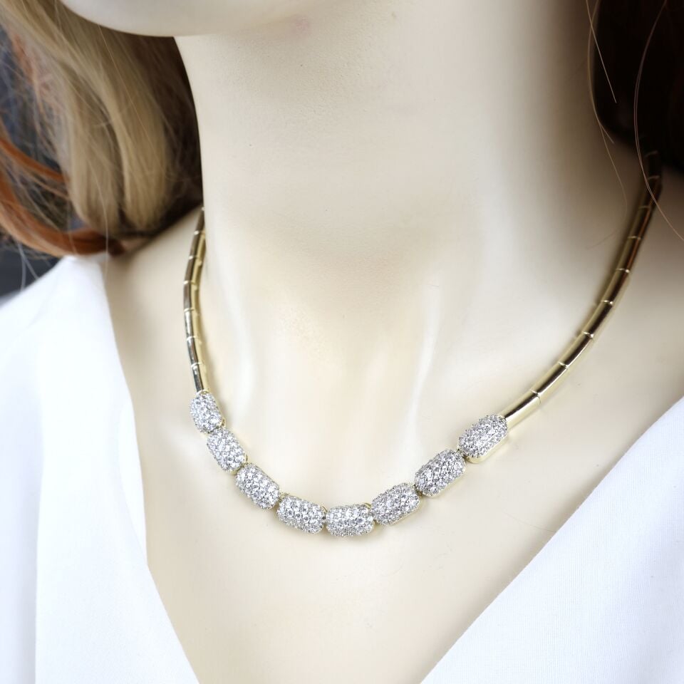 Zirkon Taşlı Kolye