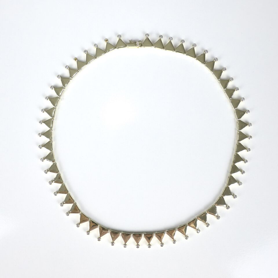 Taşlı Üçgen Sıralı Kolye