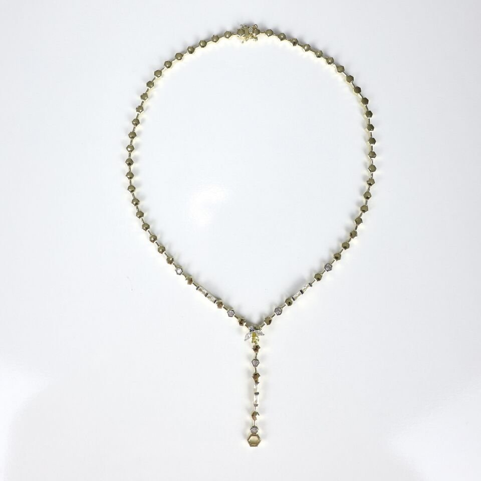 Arı Detay Taşlı Kolye