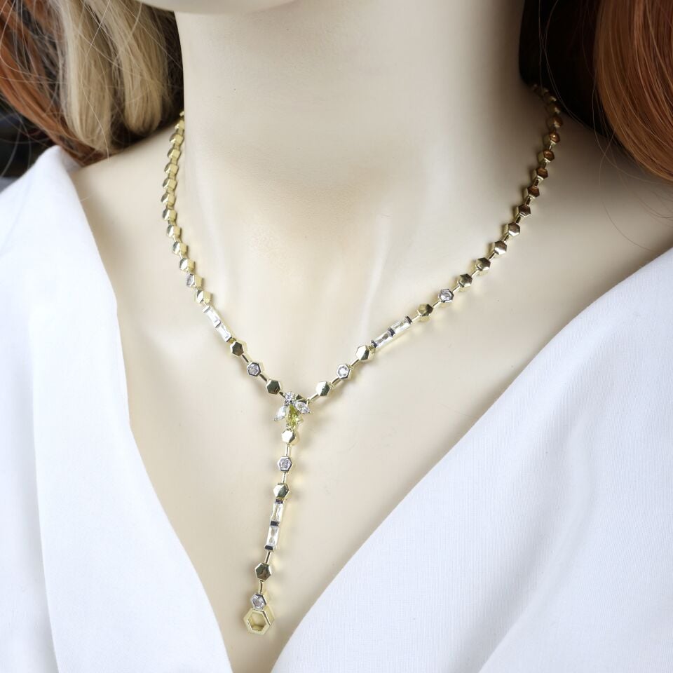 Arı Detay Taşlı Kolye