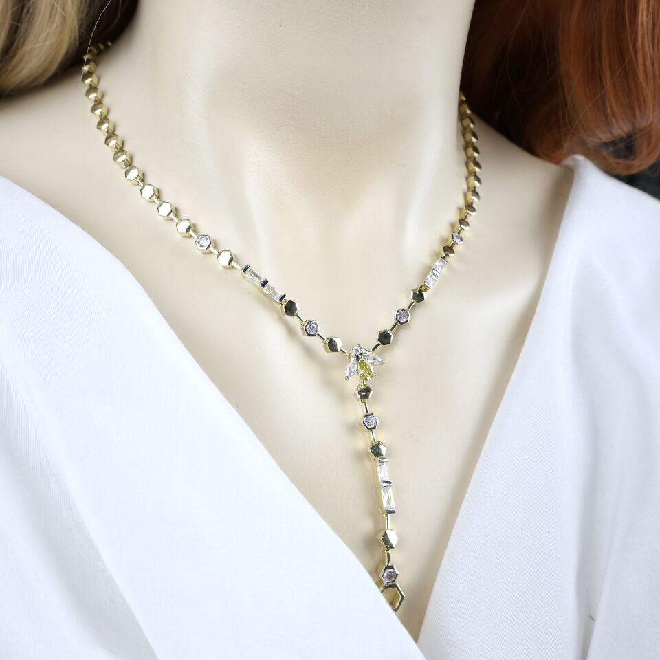 Arı Detay Taşlı Kolye