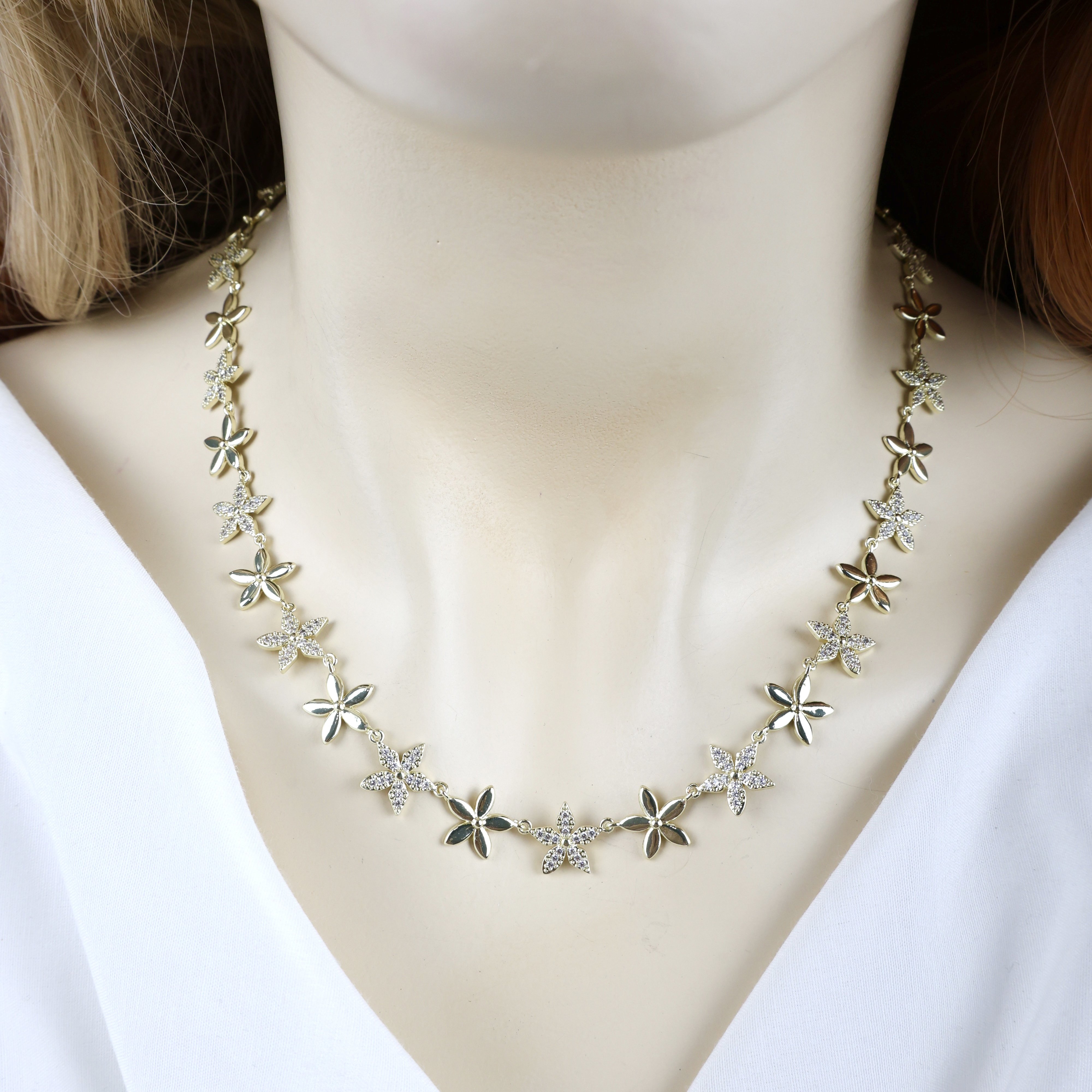 Çiçek Sıralı Kolye