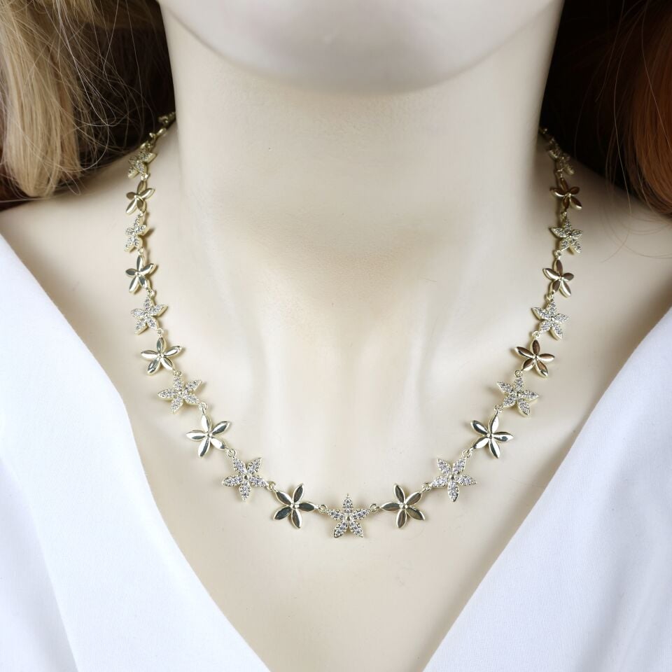 Çiçek Sıralı Kolye