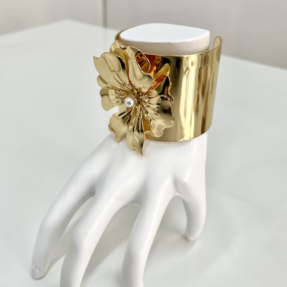 İthal İnci Detay Çiçek Vip Kelepçe