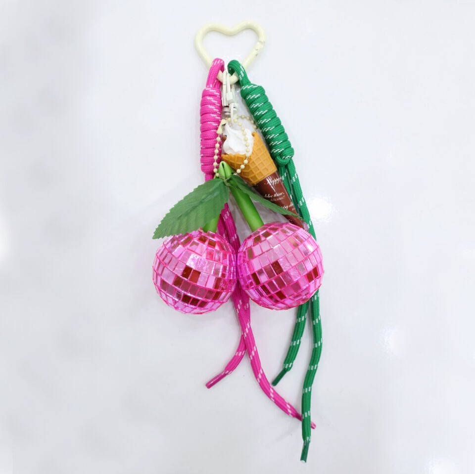 Kirazlı Çanta Aksesuarı