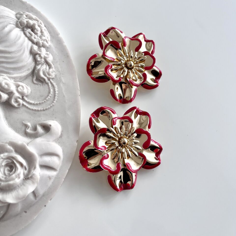 İthal Kırmızı Çiçek Küpe