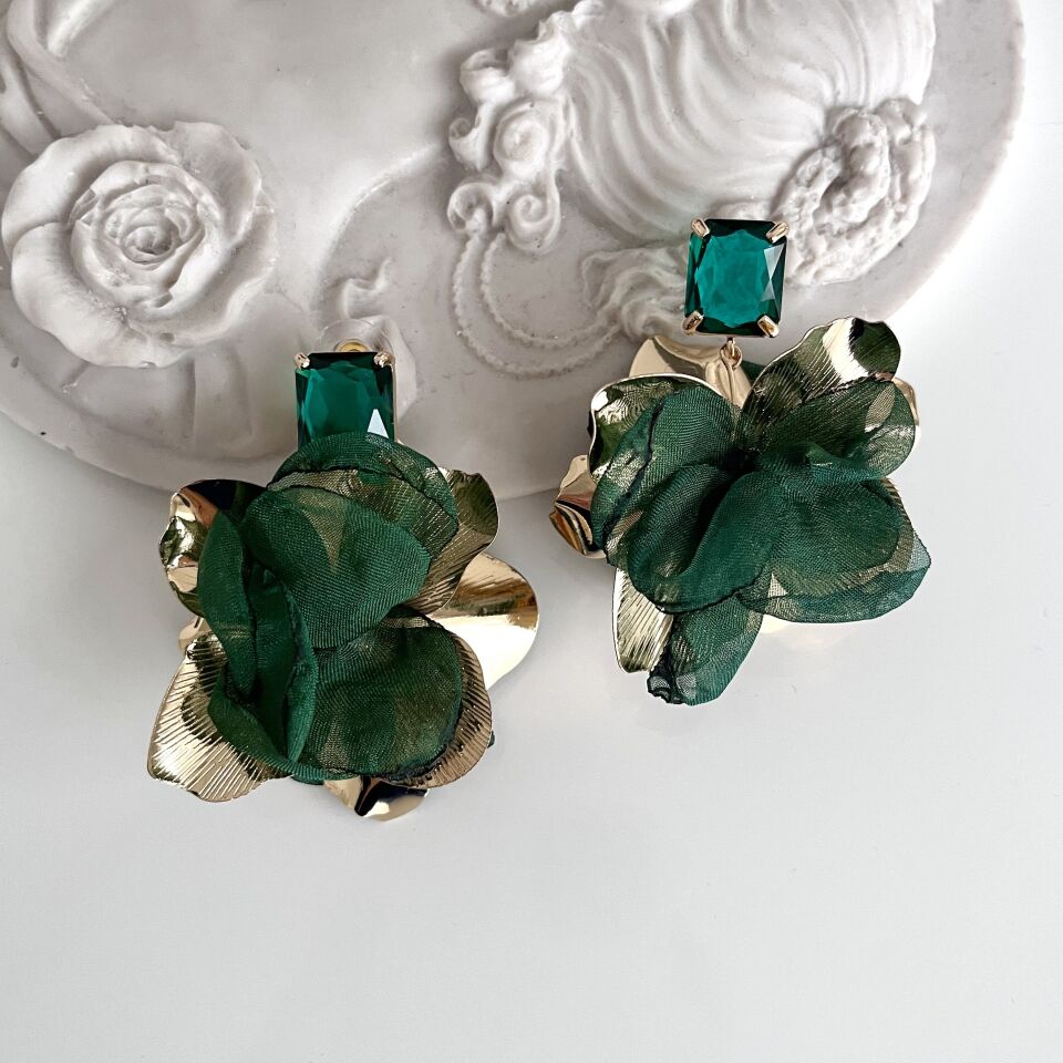 İthal Yeşil Tüllü Çiçek Küpe