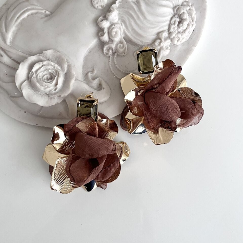 İthal Kahverengi Tüllü Çiçek Küpe