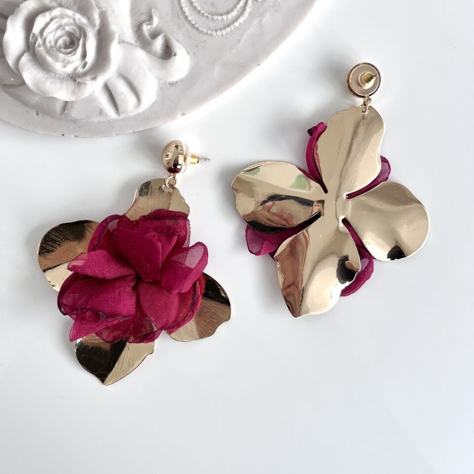 Özel Seri Kırmızı Tüllü Küpe