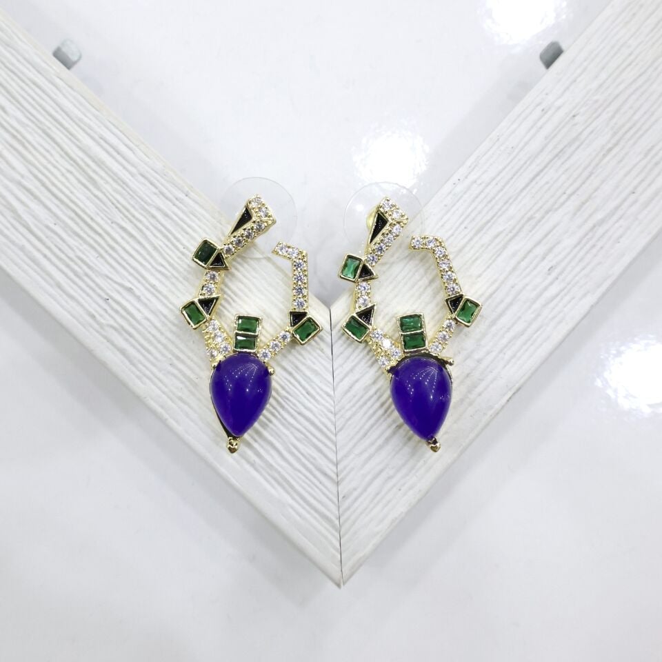 Zirkon Taşlı Küpe