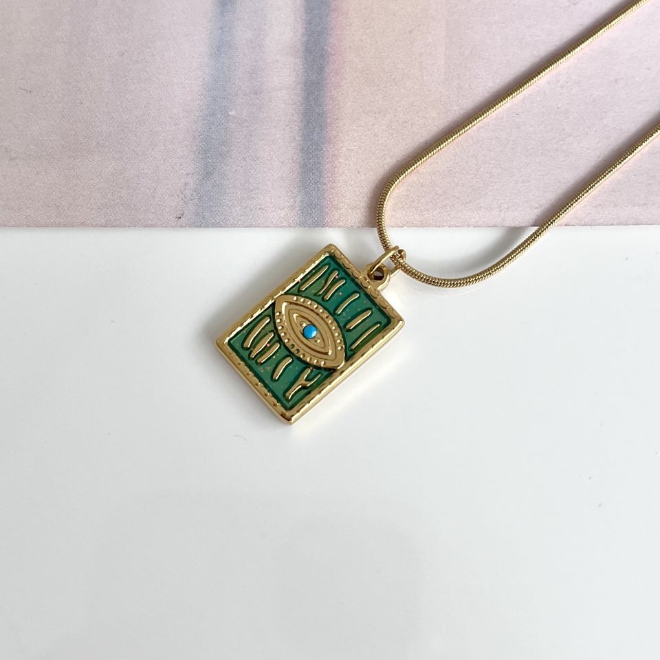 Çelik Yeşil Göz Kolye