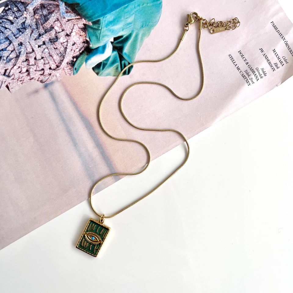 Çelik Yeşil Göz Kolye