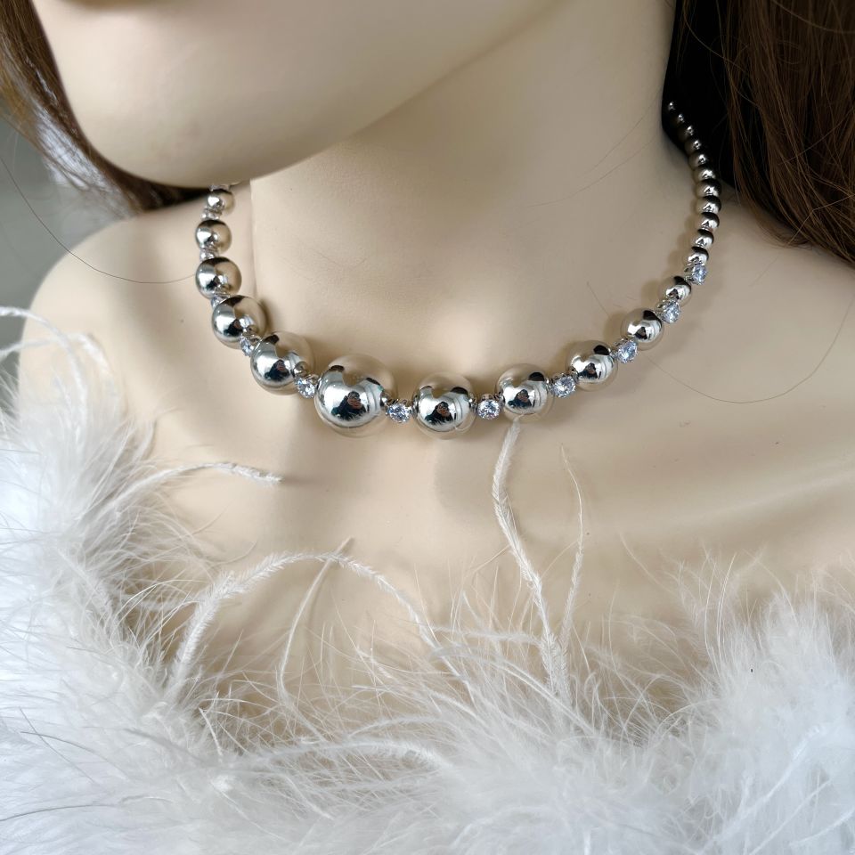 Özel Seri Topçuklu Choker Kolye