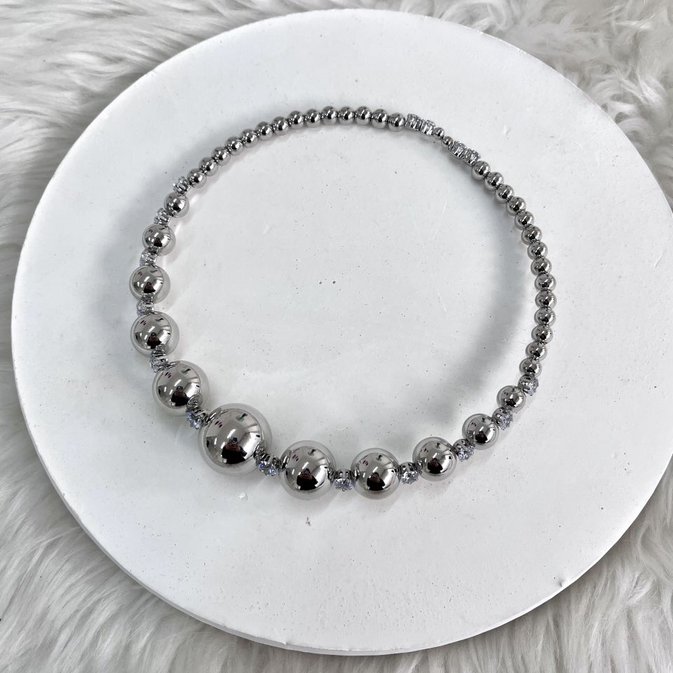 Özel Seri Topçuklu Choker Kolye