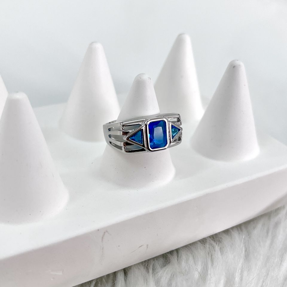 Özel Seri Mavi Taşlı Yüzük