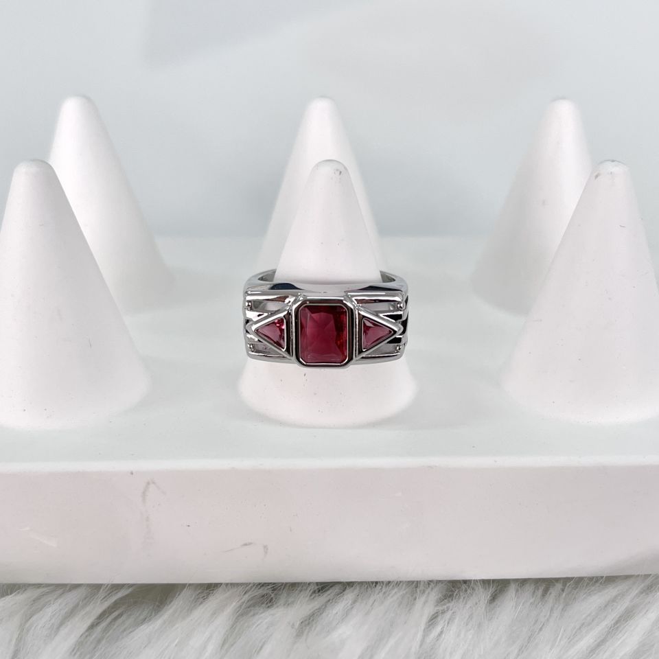 Özel Seri Kırmızı Taşlı Yüzük