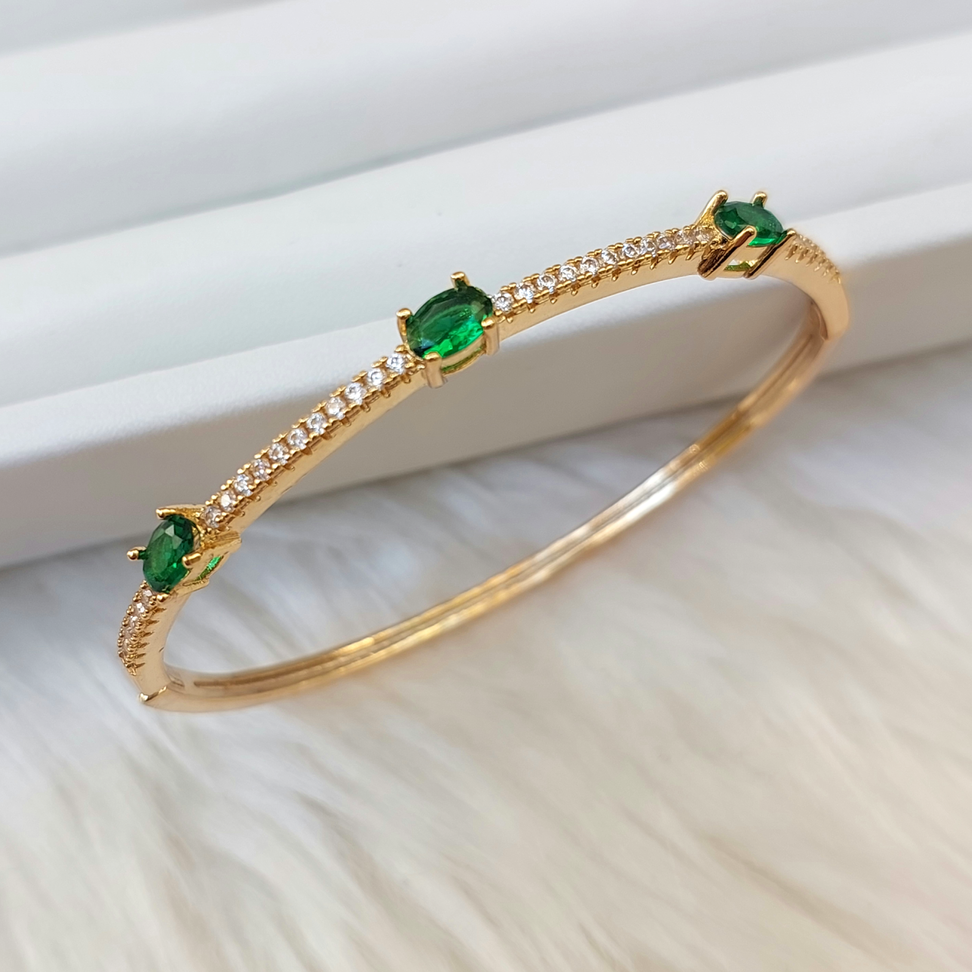 Çelik Zirkon Taş Kelepçe