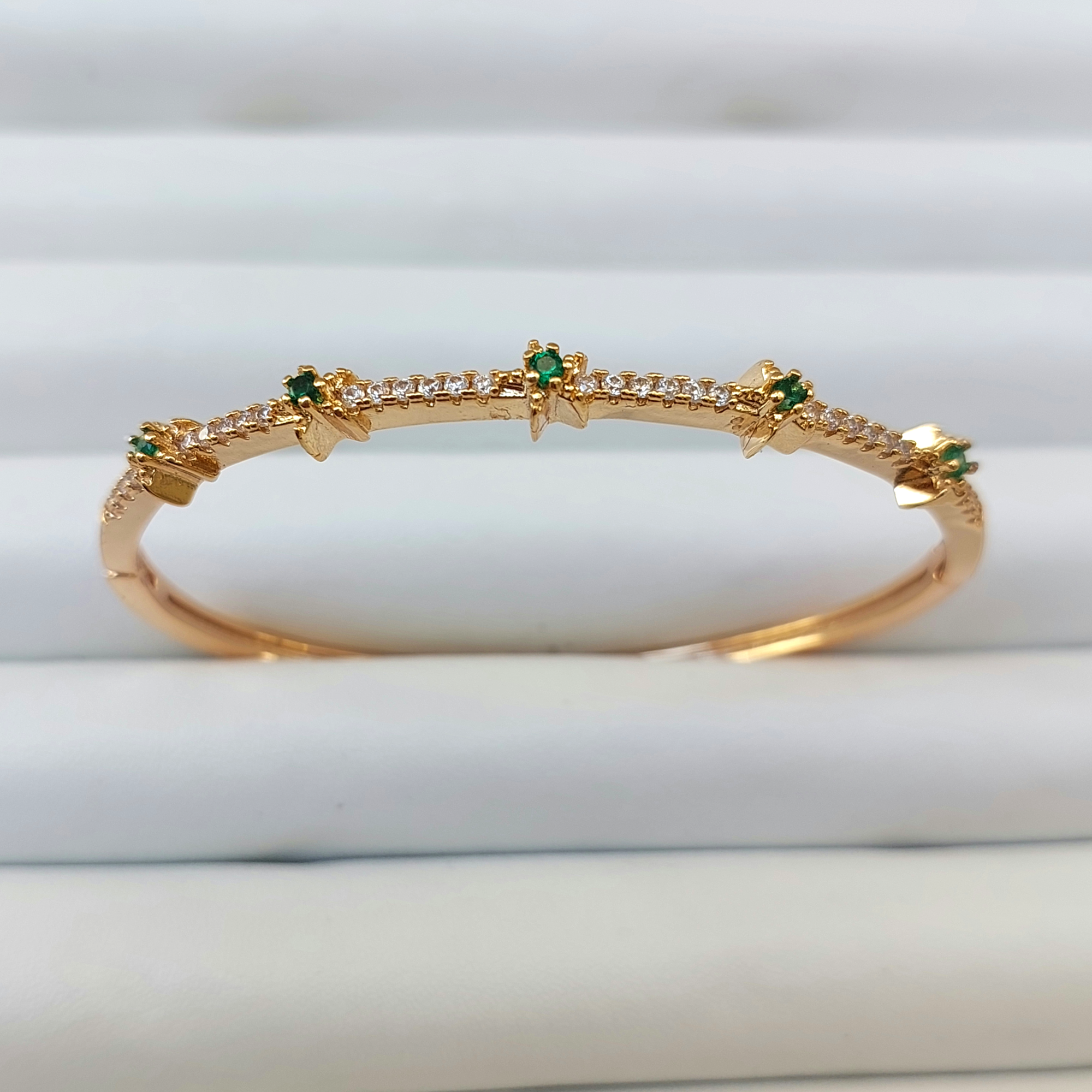 Çelik Zirkon Taş Kelepçe